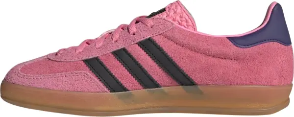 Кеди жіночі Adidas GAZELLE рожево-чорно-фіолетові IE7002