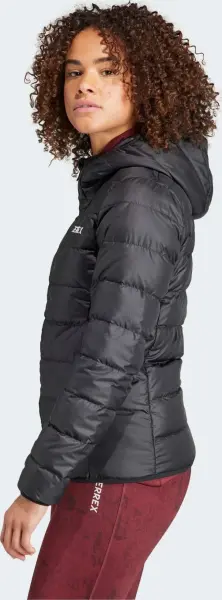 Пуховик жіночий Adidas TERREX MULTI чорний IP6034