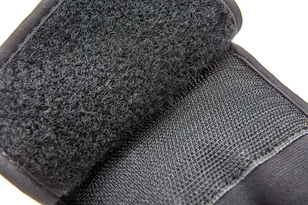Утяжелители для лодыжки/запястья Adidas ANKLE/WRIST WEIGHTS черно-салатовые (2 х 1.0 кг) ADWT-12321-NL