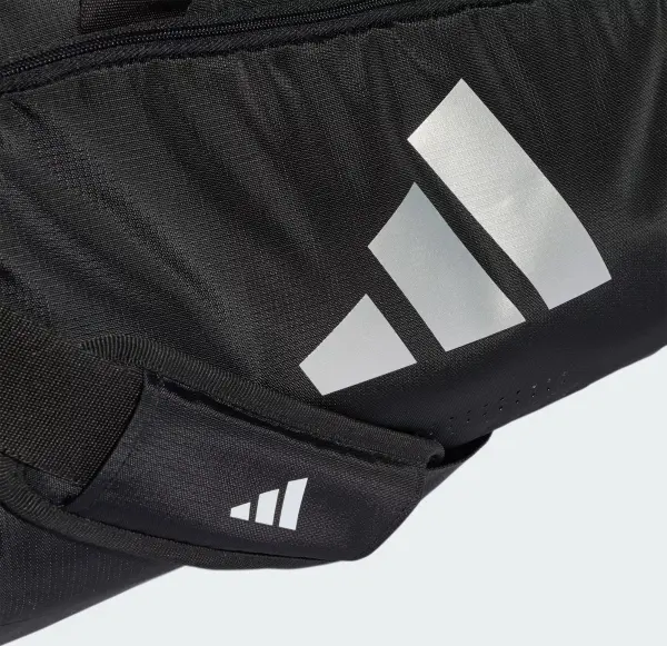Сумка спортивная женская Adidas WOMAN DEFENDER DUFFLE SMALL 31,2L черная KA7992