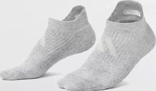 Носки для йоги Adidas STUDIO SOCKS серые S/M ADSK-10000GR