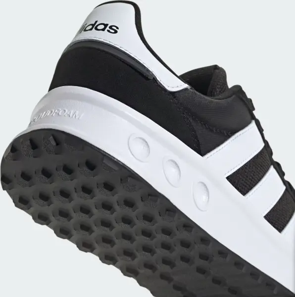 Кросівки Adidas RUN 84 чорно-білі IH8613