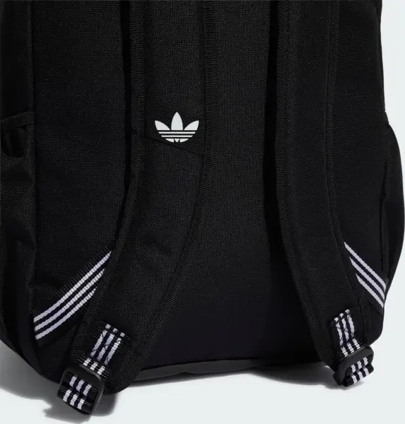 Рюкзак Adidas ADICOLOR CLASSIC 21,1L черный KQ6385