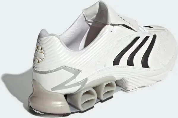 Кросівки Adidas PREDATOR MEGARIDE біло-чорно-золоті JP7121