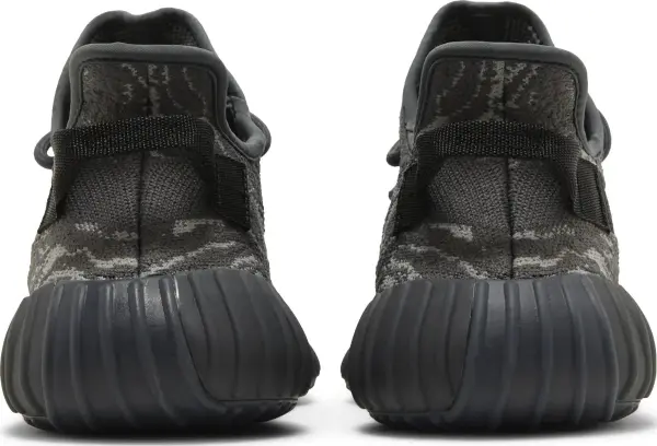 Кроссовки Adidas YEEZY BOOST 350 V2 темно-серо-черные ID4811