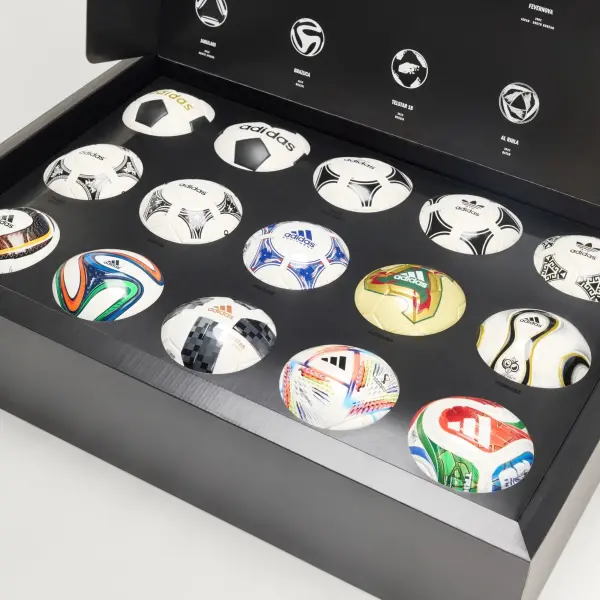 Набір футбольних м'ячів сувенірних Adidas FIFA WORLD CUP 26 HISTORICAL MINI BALL SET різнокольоровий JN2093