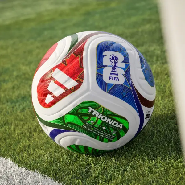 Футбольний м'яч Adidas FIFA WORLD CUP 26 TRIONDA COMPETITION біло-червоно-зелено-синій Розмір 5 JD8031