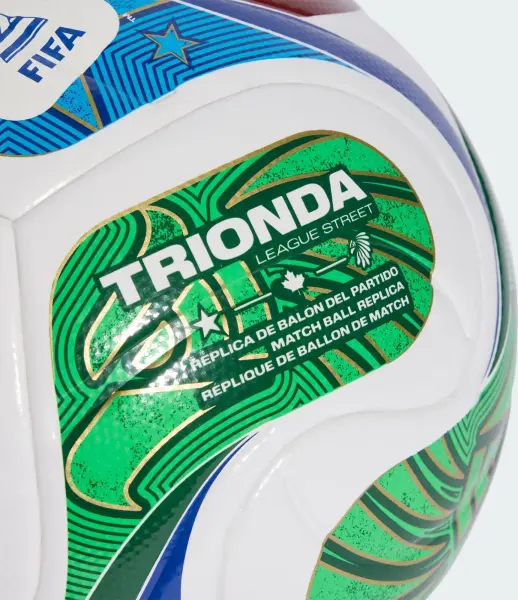 Футбольный мяч Adidas FIFA WORLD CUP 26 TRIONDA LEAGUE STREET бело-красно-зелено-синий Размер 4 JD8035