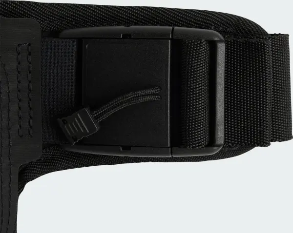 Чехол для телефона на руку Adidas RUNNING 2-WAY MOBILE HOLDER 0,25L черный IT2055
