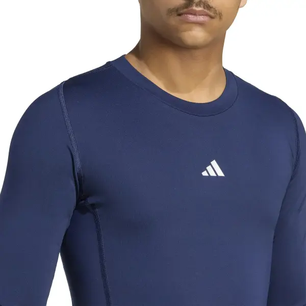 Компресійна футболка з довгим рукавом Adidas TECHFIT LONG SLEEVE TEE темно-синя KB0334