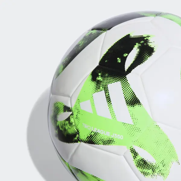 Футбольный мяч детский Adidas TIRO LEAGUE J350 бело-зеленый Размер 4 HT2427