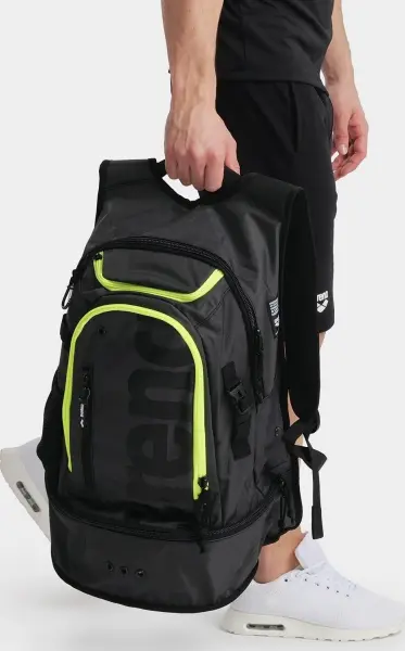 Рюкзак Arena FASTPACK 3.0 40L черно-лимонный 005295-101