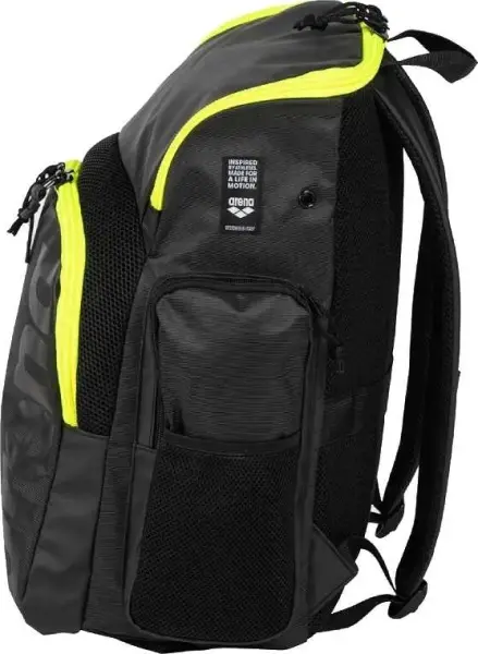 Рюкзак Arena SPIKY III BACKPACK 35L черно-лимонный 005597-101