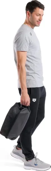 Косметичка Arena ONE GO POCKET BAG 7L чорна 010242-100