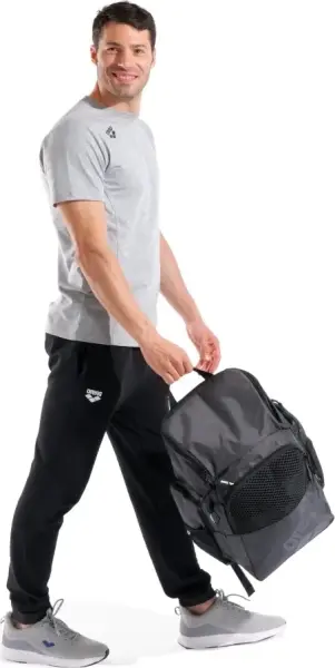 Рюкзак Arena ONE GO BACKPACK 35L чорний 010229-100