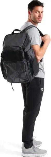Рюкзак Arena ONE GO BACKPACK 45L чорний 010231-100