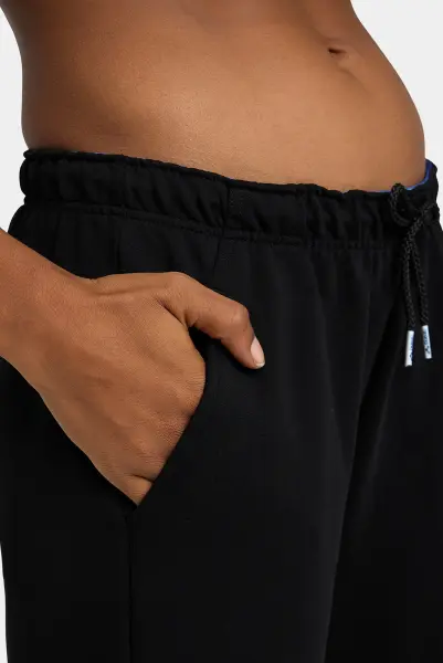 Спортивные штаны женские Arena ICONS PANT SOLID черные 006235-500
