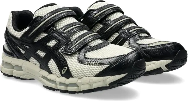 Кроссовки Asics GEL-KAYANO 20 кремово-черные 1203A499-250