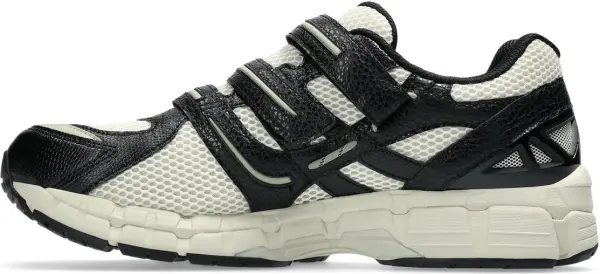 Кроссовки Asics GEL-KAYANO 20 кремово-черные 1203A499-250