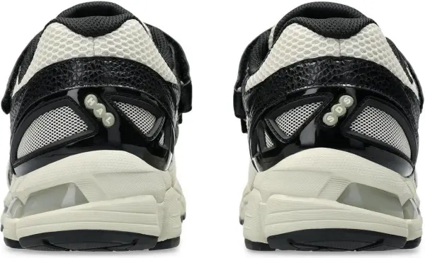 Кроссовки Asics GEL-KAYANO 20 кремово-черные 1203A499-250