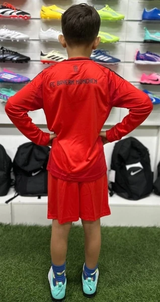 Футбольна форма з довгим рукавом дитяча Баварія (Bayern Munich) 2024-2025 домашня червоно-чорна F0007