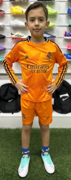 Футбольна форма з довгим рукавом дитяча Реал Мадрид (Real Madrid) 2024-2025 виїзна помаранчева чорна F0035