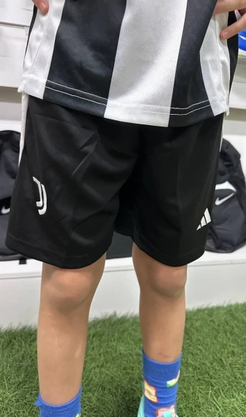 Футбольная форма детская Ювентус (Juventus) 2024-2025 домашняя черно-белая F0041