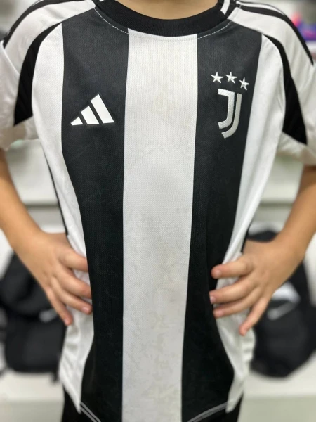 Футбольная форма детская Ювентус (Juventus) 2024-2025 домашняя черно-белая F0041