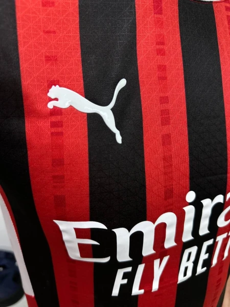 Футболка Мілан (Milan) 2024-2025 домашня червоно-чорно-біла F0057