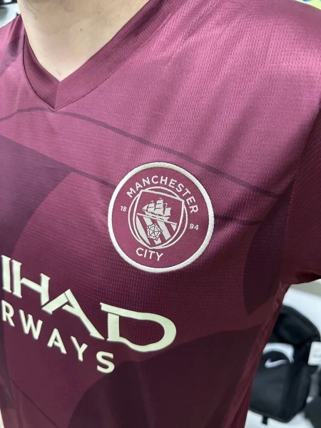 Футбольна форма Манчестер Сіті (Manchester City) 2024-2025 виїзна бордова F0116