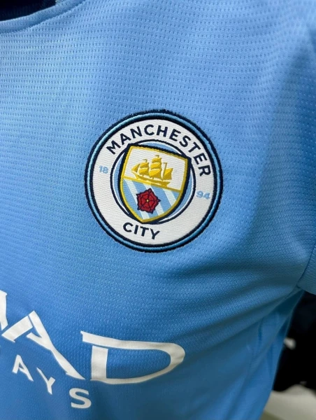 Футбольна форма з довгим рукавом Манчестер Сіті (Manchester City) 2024/2025 домашня блакитно-біла F0123