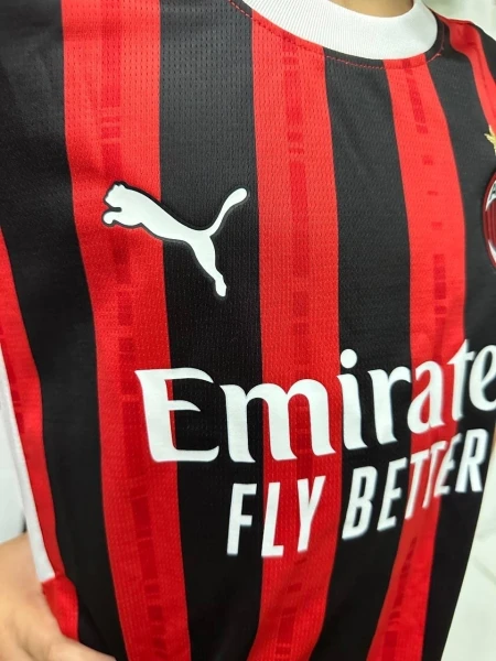 Футбольная форма детская Милан (Milan) 2024-2025 домашняя красно-черная F0129