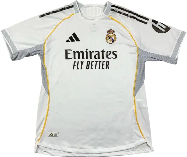 Футболка Реал Мадрид (Real Madrid) 2025-2026 домашняя бело-черно-желтая F0261