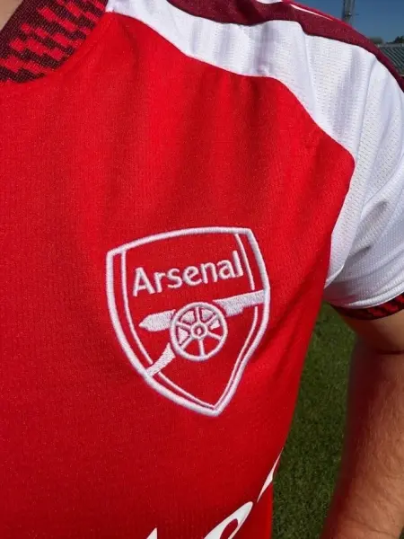 Футбольна форма Арсенал (Arsenal) 2026-2027 домашня червоно-біло-бордова F0653