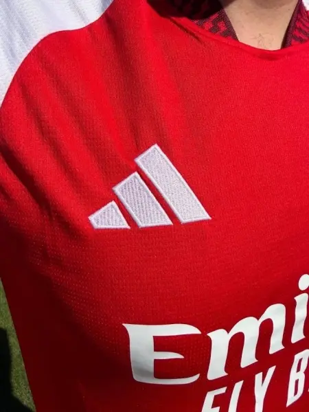 Футбольна форма Арсенал (Arsenal) 2026-2027 домашня червоно-біло-бордова F0653