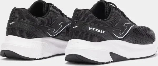 Кроссовки беговые Joma VITALY черно-белые RVITAW2501
