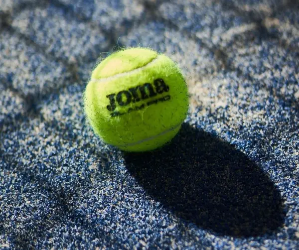 Набір м'ячів для падл-тенісу Joma TOURNAMENT жовтий (3 штуки) 400999.900