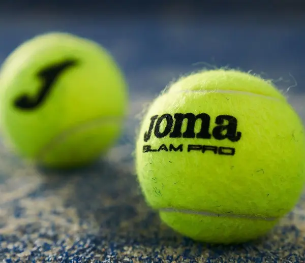 Набір м'ячів для падл-тенісу Joma TOURNAMENT жовтий (3 штуки) 400999.900