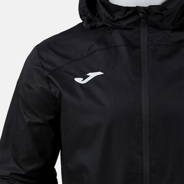 Ветровка Joma TRIVOR II черная 105301.100