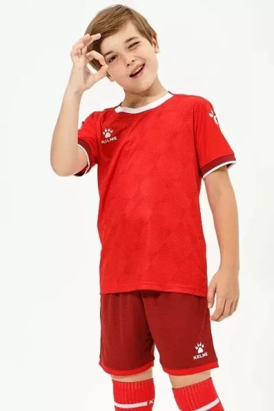 Комплект футбольної форми дитячий Kelme KADIS червоний 8151ZB3001.9600