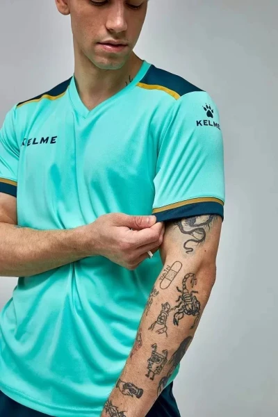 Комплект футбольної форми Kelme SEGOVIA м'ятно-зелений 8351ZB1158.9328