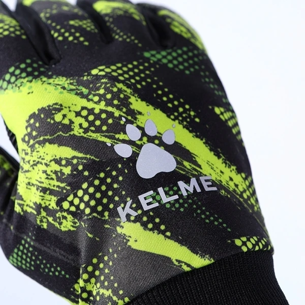 Рукавички дорослі Kelme COLD GLOVES чорно-салатові 8161ST5003.9010