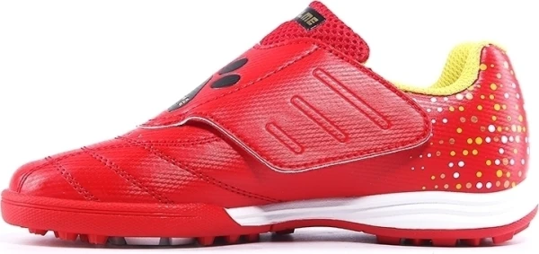 Сороконіжки (шиповки) дитячі Kelme червоні 6893141.9662