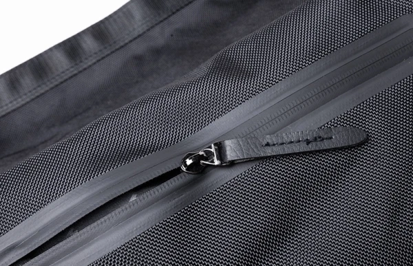 Сумка спортивна Kelme DUFFEL BAG чорна 8301BB5050.9000