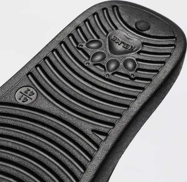 Шльопанці Kelme чорні 7427LT5236.9000
