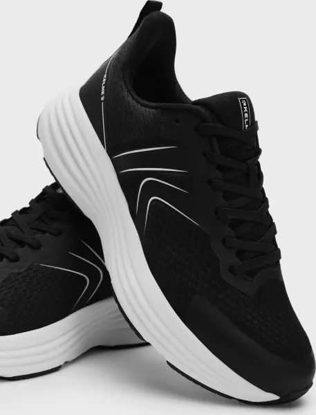 Кроссовки Kelme черные 8535YX5044.9003