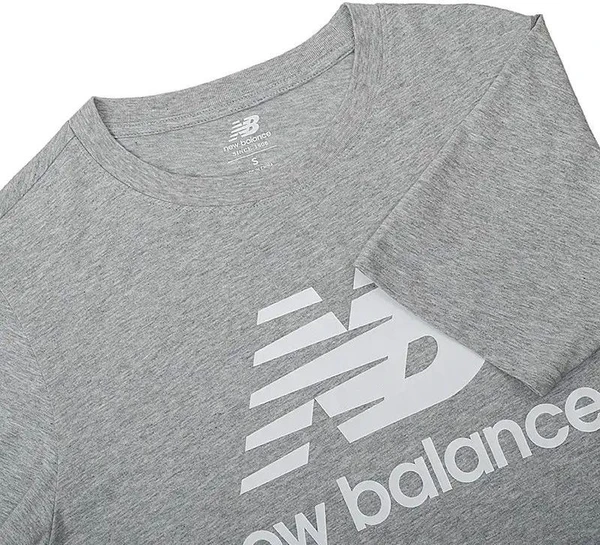 Футболка New Balance Ess Stacked Logo серая MT01575AG