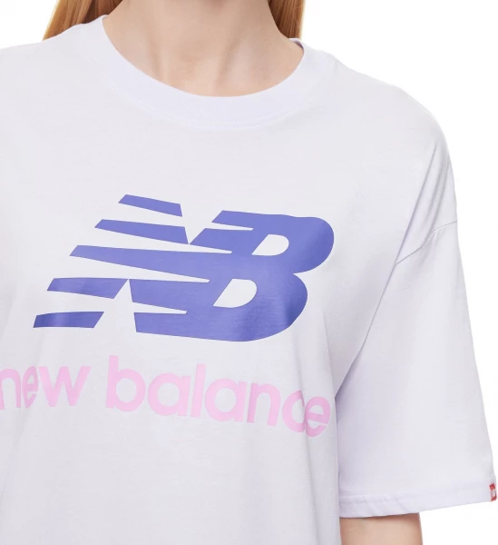Футболка женская New Balance Essentials Stacked Logo фиолетовая WT03519LIA