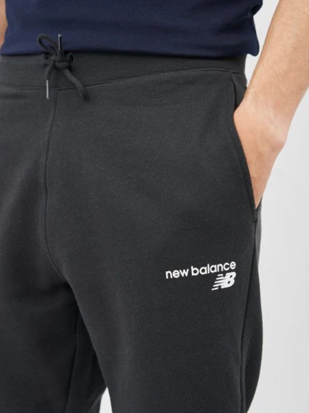 Спортивные штаны New Balance CLASSIC CF черные MP03904BK