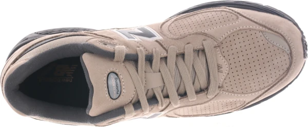 Кроссовки New Balance 2002R светло-коричневые M2002REG